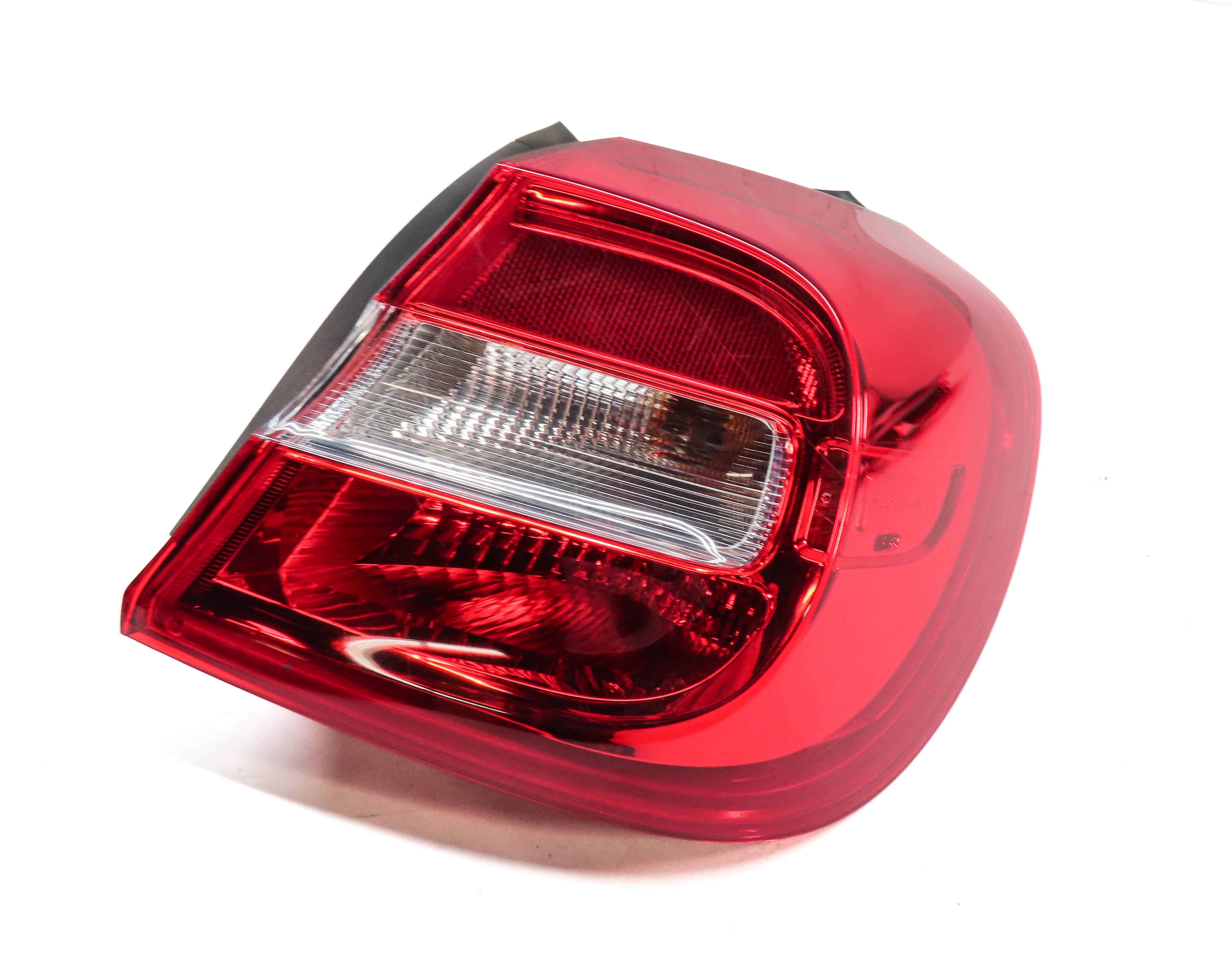 15-20 MERCEDES GLA250 W156 REAR RIGHT PASSENGER OUTER QUARTER TAILLIGHT LAMP — exact item pictured